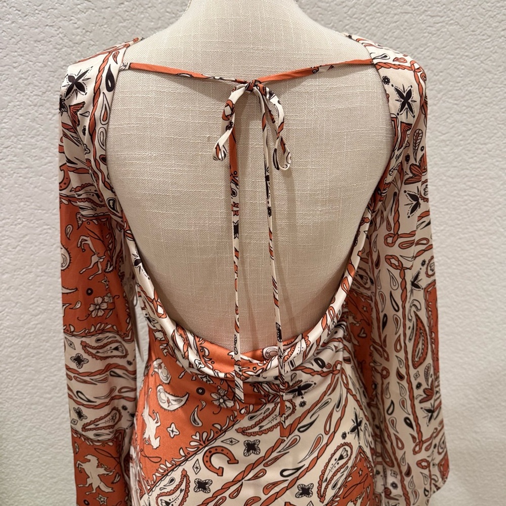 Bailey Rose Paisley Print Long Sleeve Mini Dress in Burnt Orange. Size XS - Picture 9 of 10